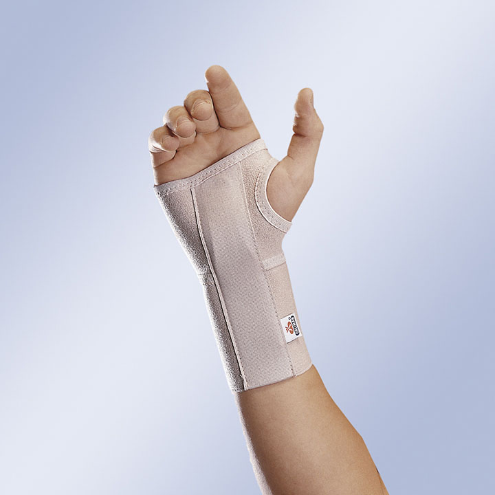 MUÑEQUERA ELÁSTICA ABIERTA CORTA CON FÉRULA MF-D50/MF-I50